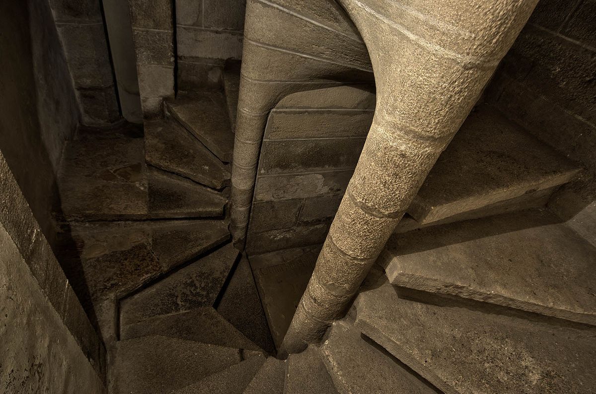 Die Doppelwendeltreppe in der Stadtpfarrkirche Eferding lässt die Besucher auf zwei Wegen vom Kirchenschiff in den Chor hochsteigen. Ehrlich gesagt - ich habe eine derartige vorher noch nie gesehen und man weiß anfangs gar nicht, welchen Weg man nehmen soll ...