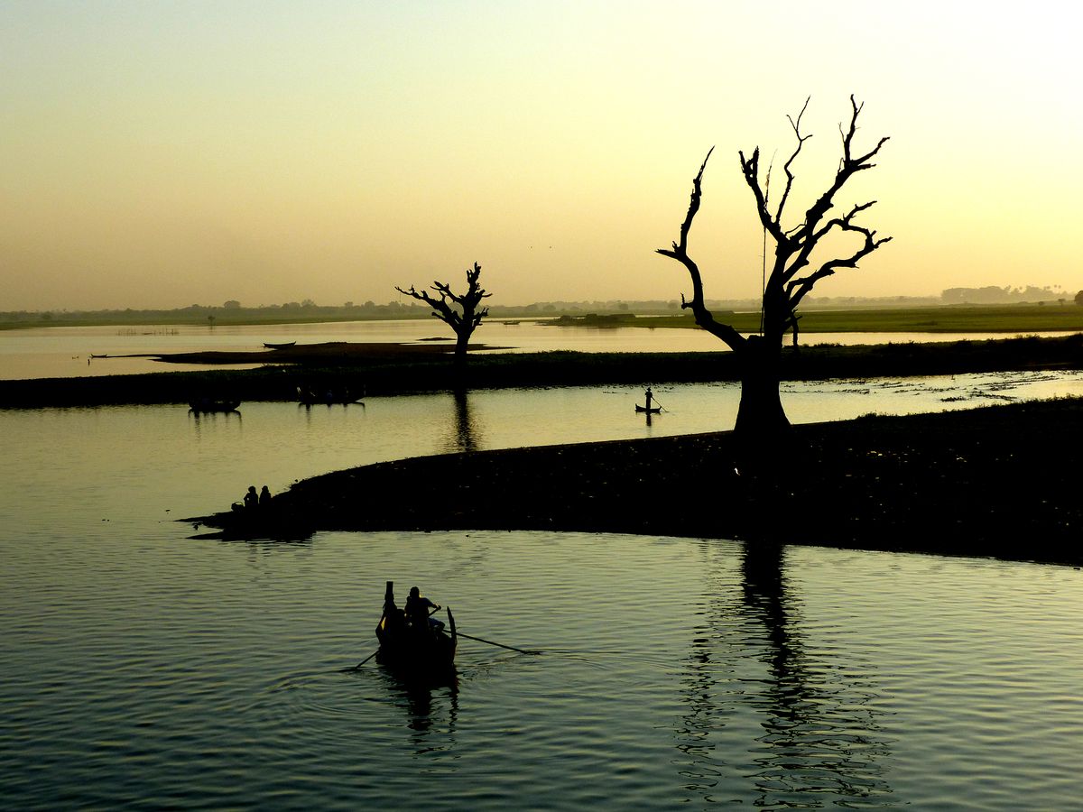 Landschap nabij U Bein brug Myanmar 2